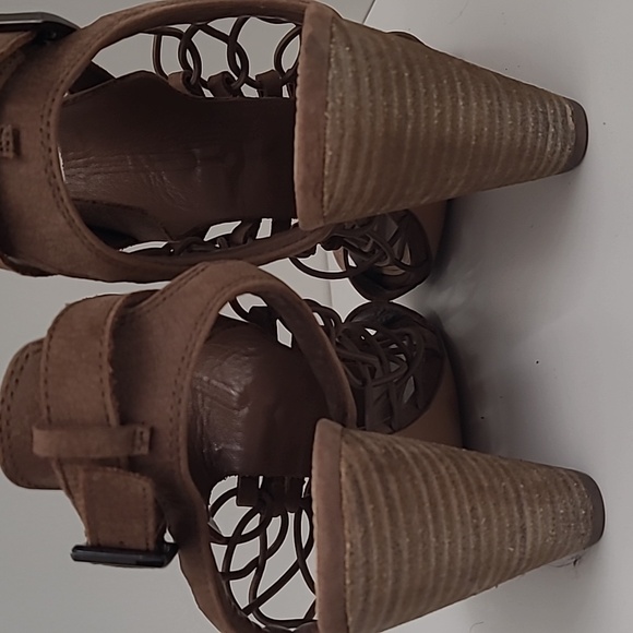 Vince Camuto Taupe Leather Caged Sandal - Picture 3 of 4